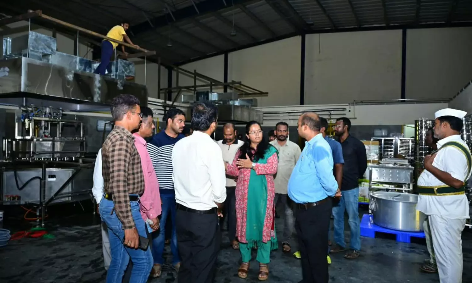 మెదక్‌లో త్వరలో సెంట్రలైజ్డ్ కిచెన్ ప్రారంభం: కలెక్టర్ ప్రతిమా సింగ్!